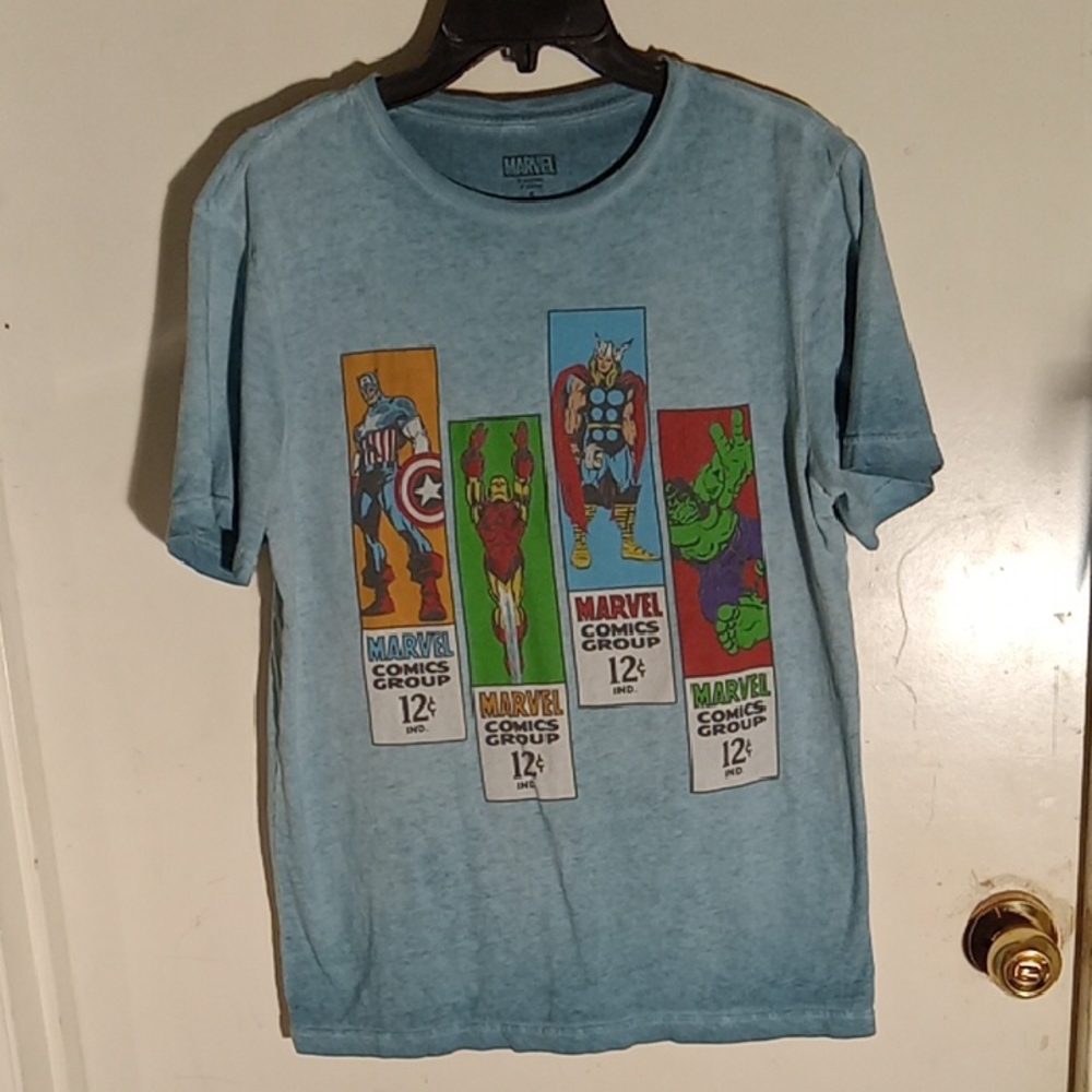 Men's T-shirt. torso 26 inches. Arm inseam 3 1/2 inches  pit to pit 19in